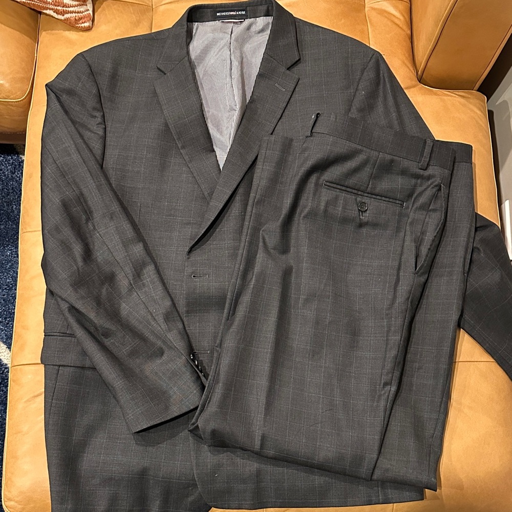 Tommy Hilfiger Charcoal Suit